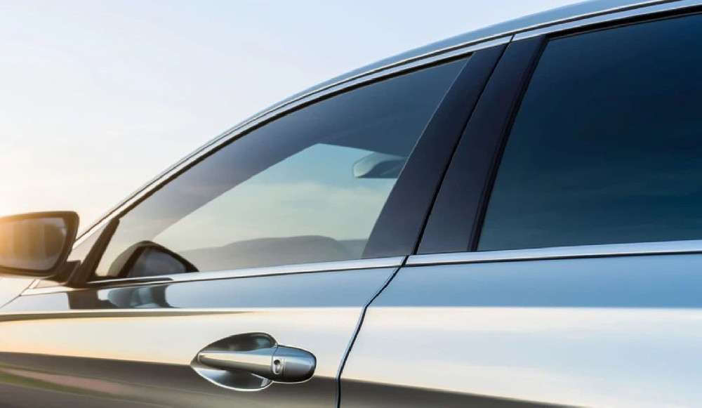 Tinted Side Windows